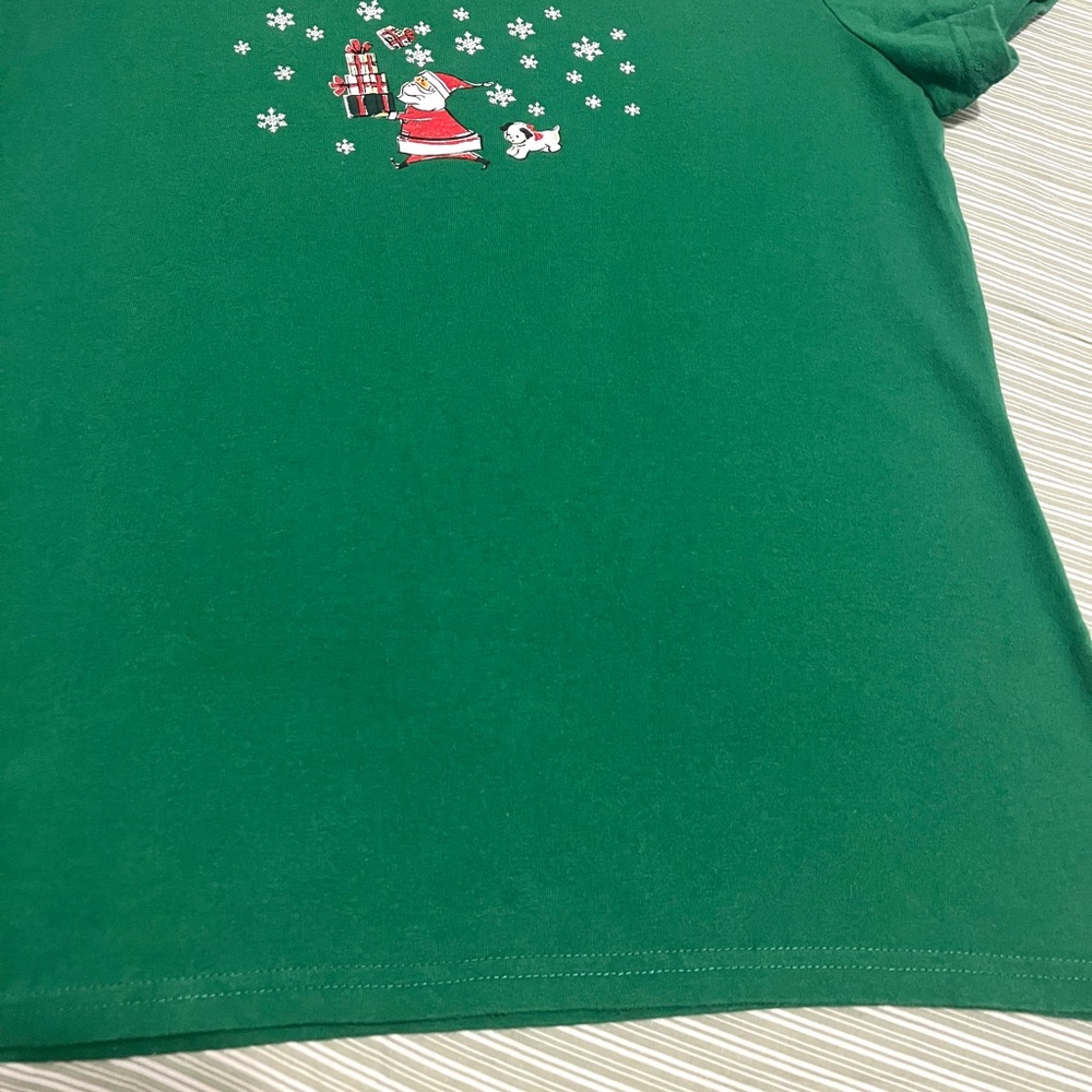 Target Green Short Sleeve Tee with Santa and Puppy Snowflake Graphic - Picture 9 of 10